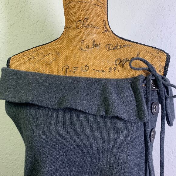 TWIGGY Top Strapless Medium Lamb's Wool Three Button String Tie Detail Ruffle - Picture 6 of 10